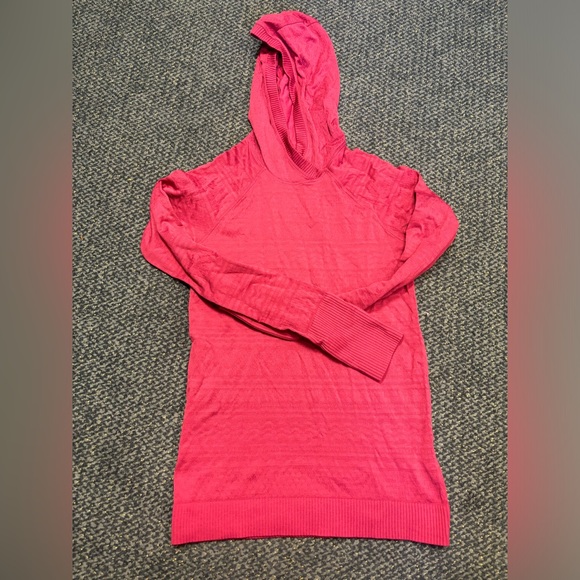 Lululemon restless pullover - Picture 1 of 3